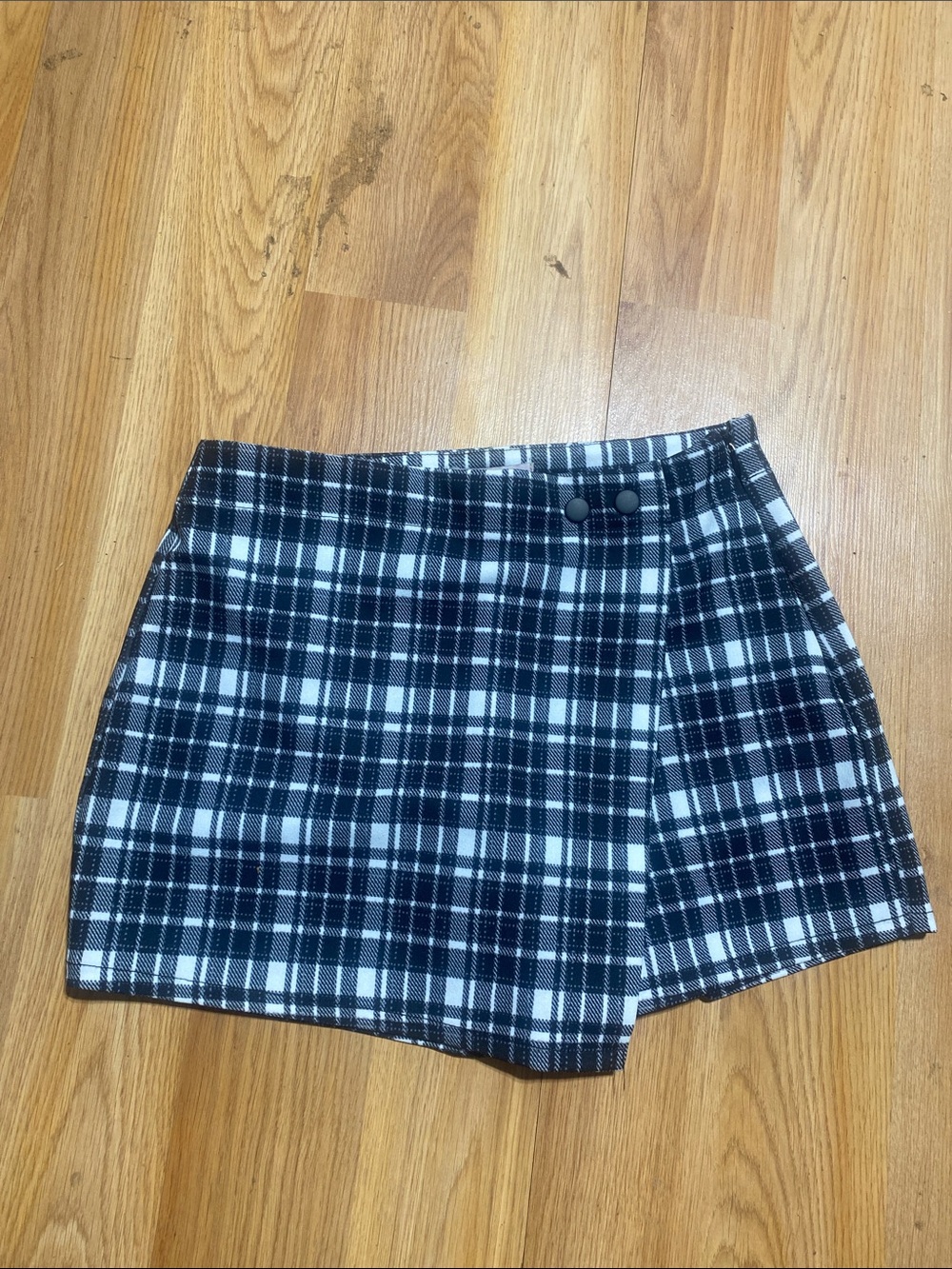Sincerely Jules Black and White Plaid Mini Skort
